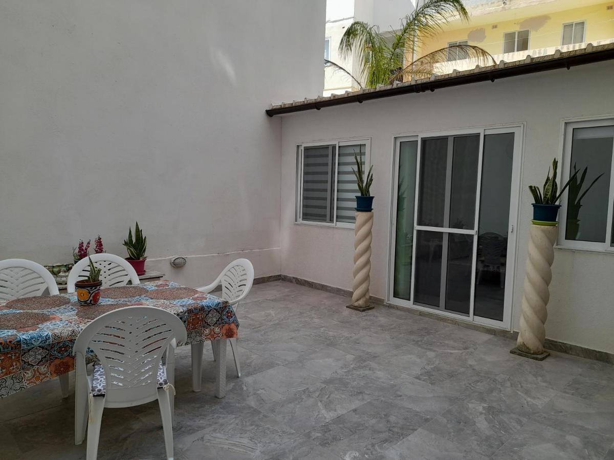 Spacious 3 Bedroom Near The Sea *