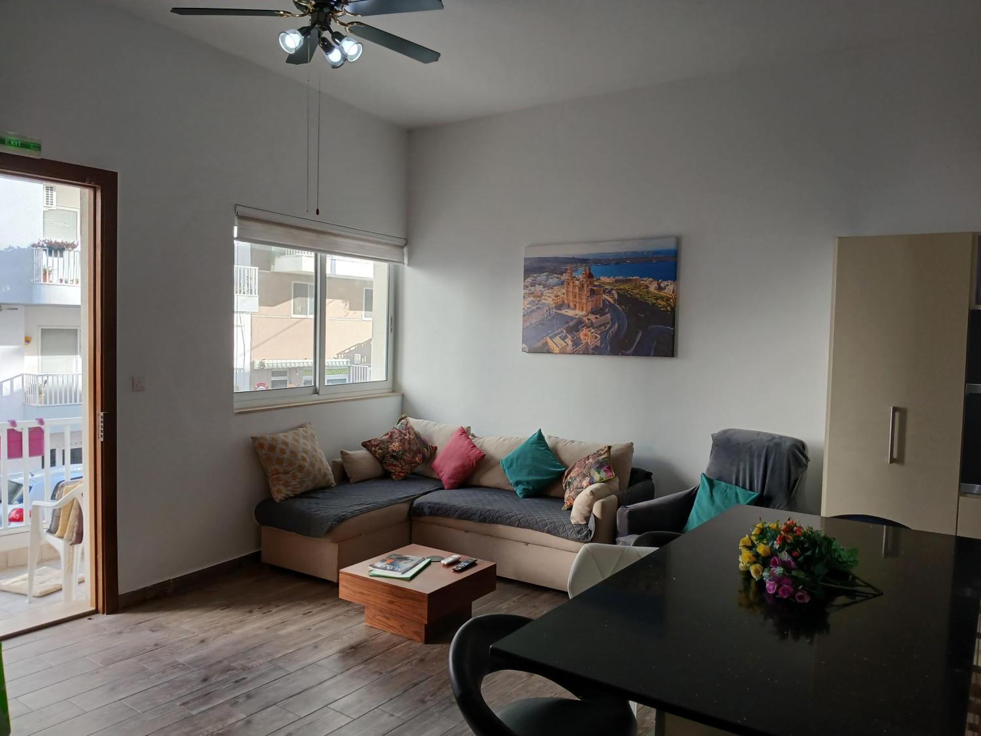 Apartment Spacious 3 Bedroom Near The Sea *